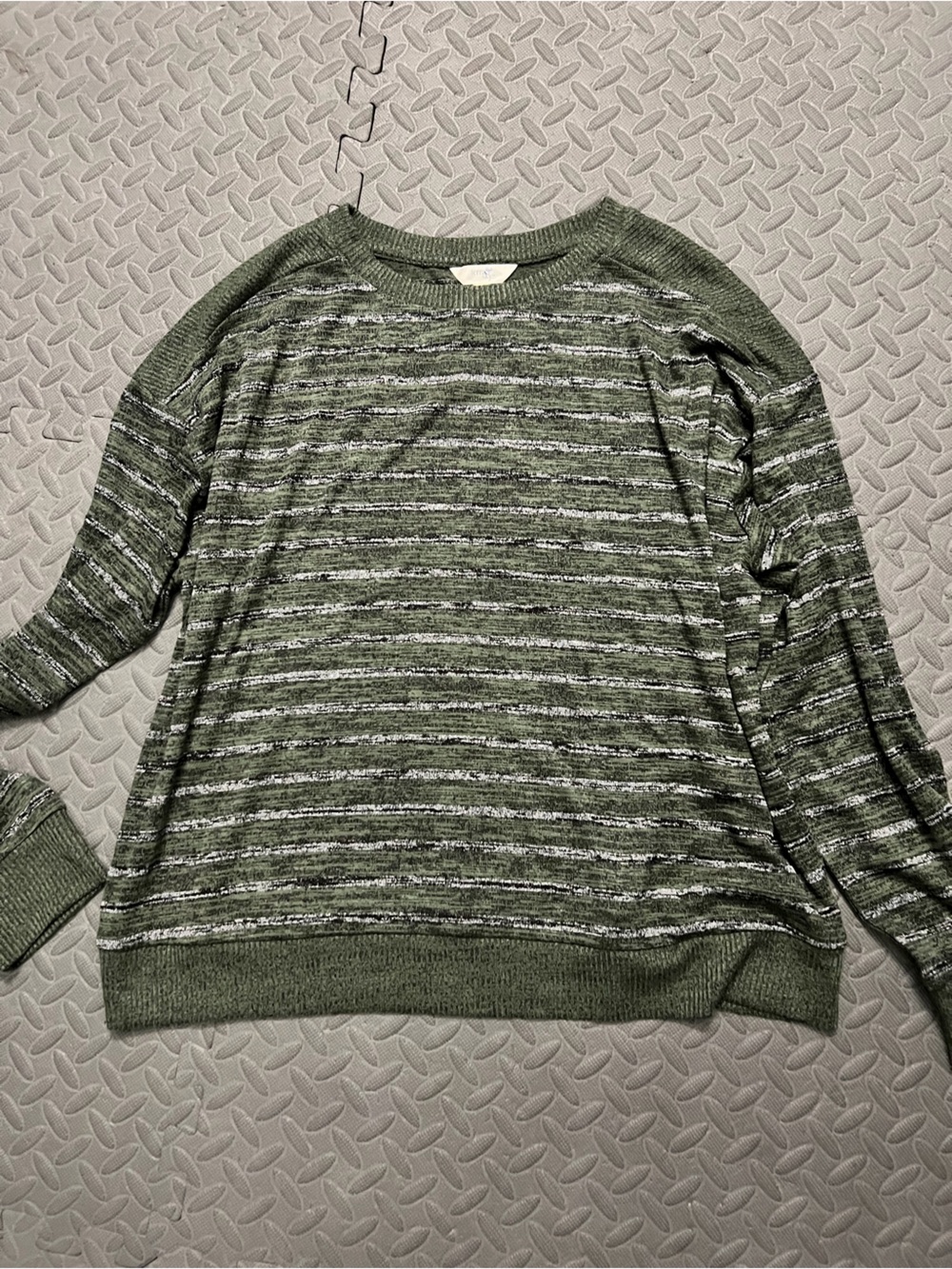 Terra & sky grey green hacci top 1x